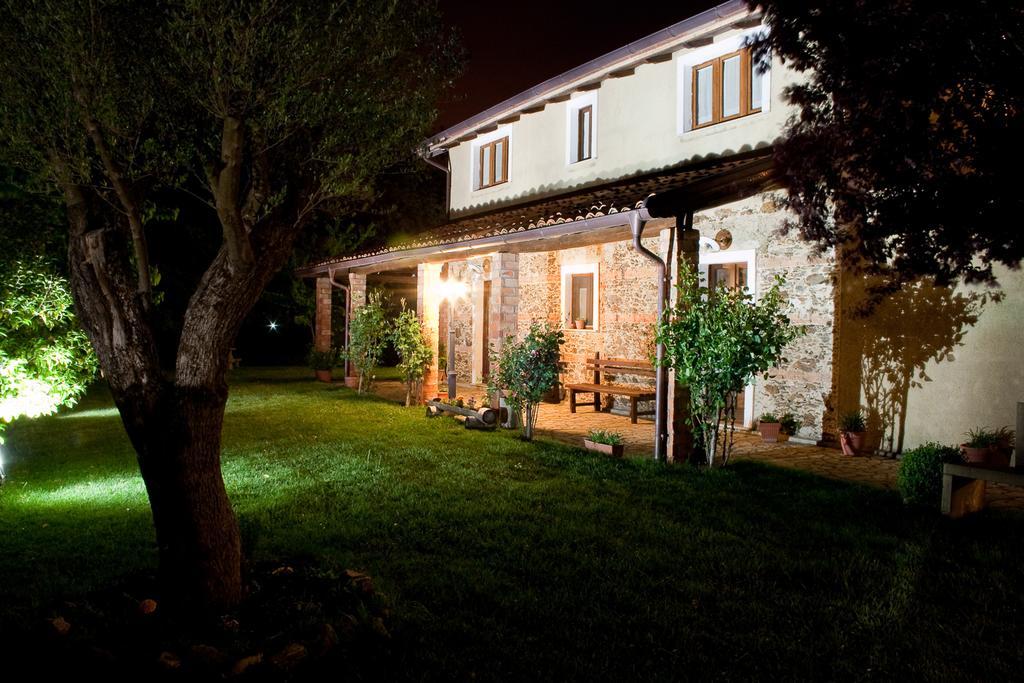 Hostal La Rosa Nel Bicchiere Soveria Mannelli Exterior foto